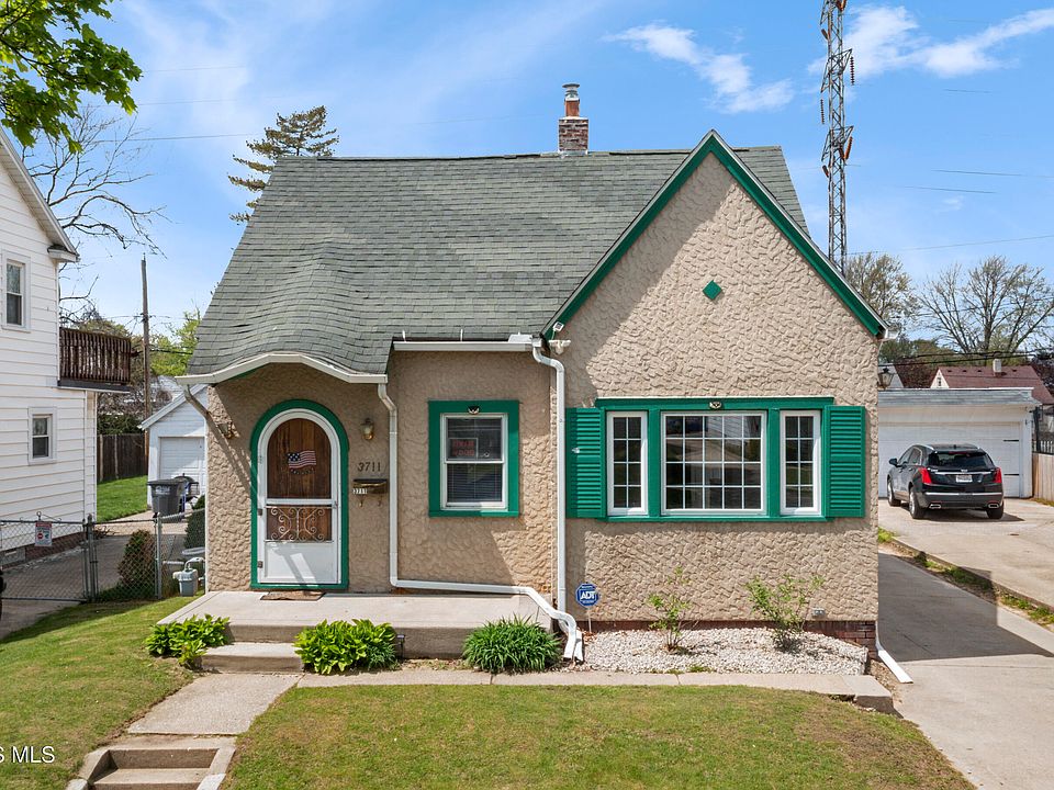 1st image of 3711 Sherbrooke Rd