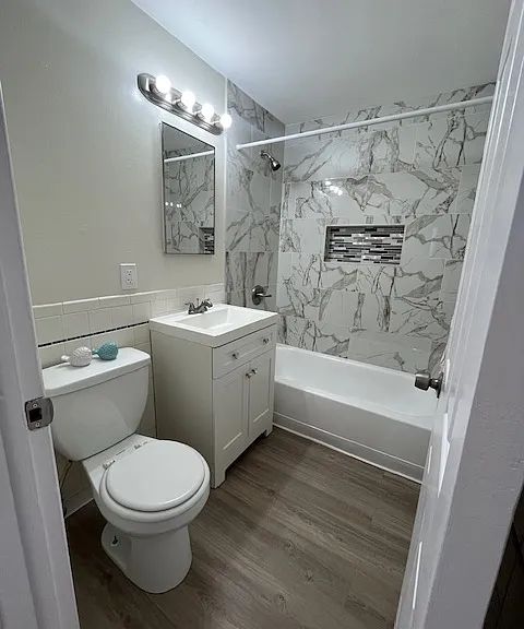 Orchard Glen Apartments — Photo 94
