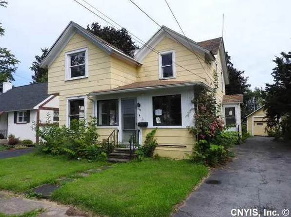 142 W Warrington Rd, Syracuse, NY 13205