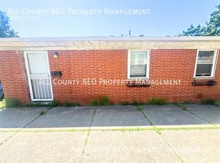19810 Shawnee Ave, Cleveland, OH 44119