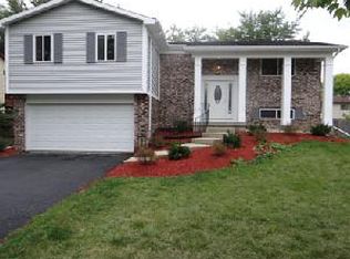 343 Drake Ave, Bolingbrook, IL 60490