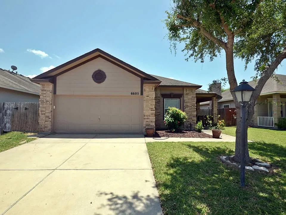 6605 Fenwick Dr