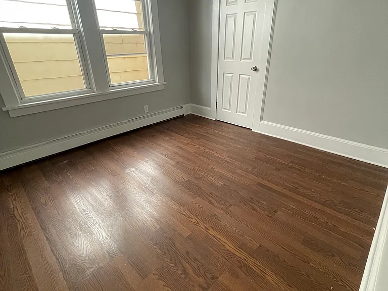 421-423 Main St #1R — Photo 5