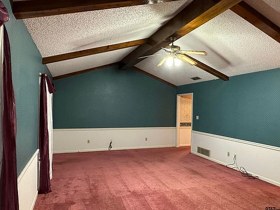 4th image of 1511 Tremont St