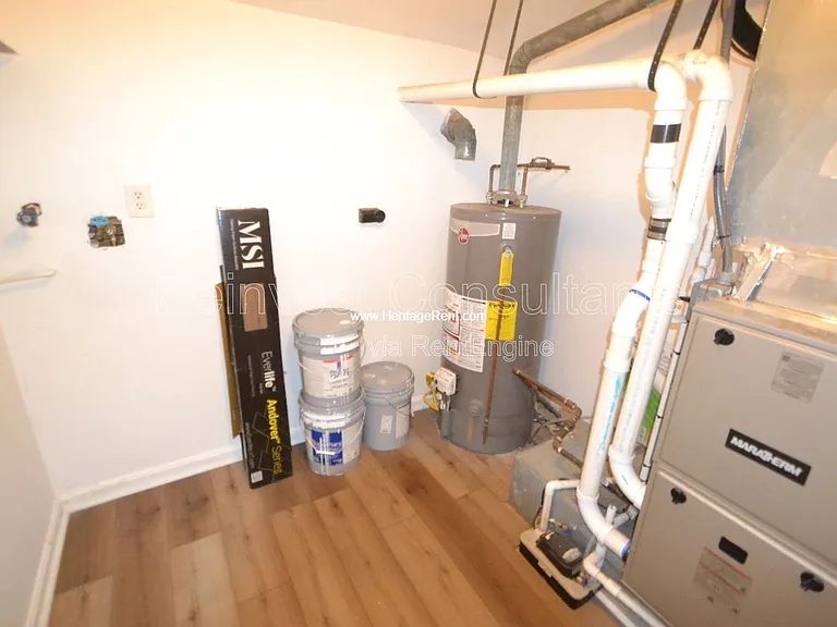 239 Forest Ave — Photo 7