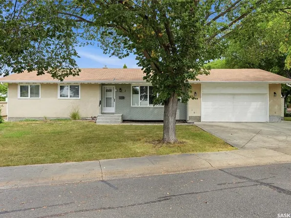 2 Springstein AVENUE, Regina, SK S4R 7H7