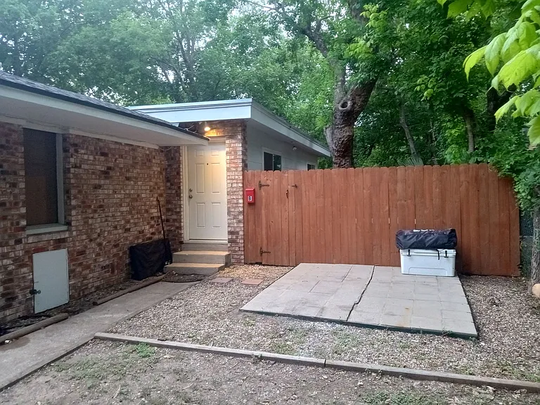4500 Avenue D #B — Photo 18