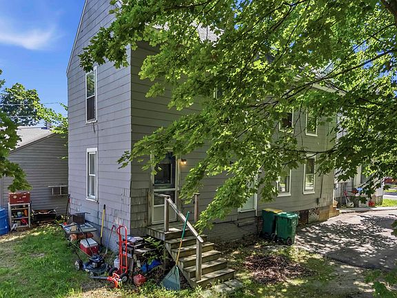3rd image of 352 Portland Street