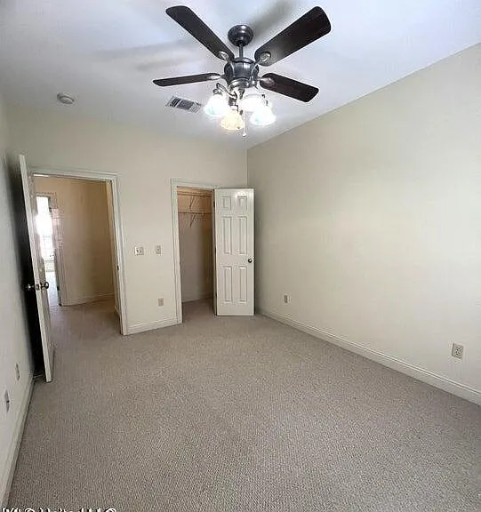 910 Jefferson Dr — Photo 8