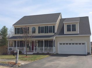 114 Cherrywood Dr, Nashua, NH 03062