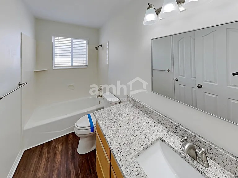 1470 S 1525 W — Photo 13