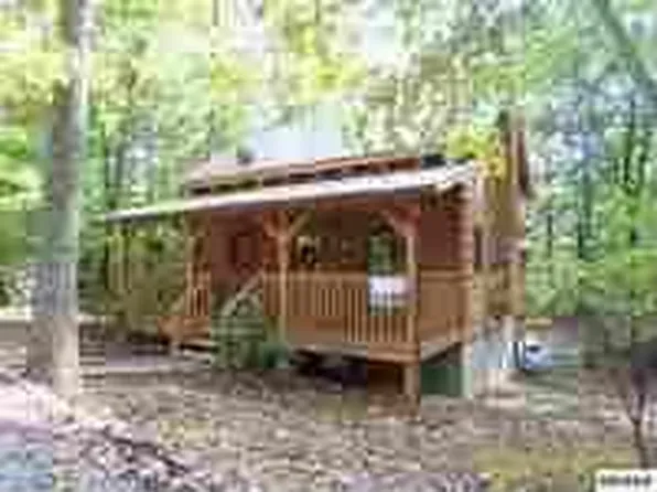 1921 Charles Lewis Way, Sevierville, TN 37876