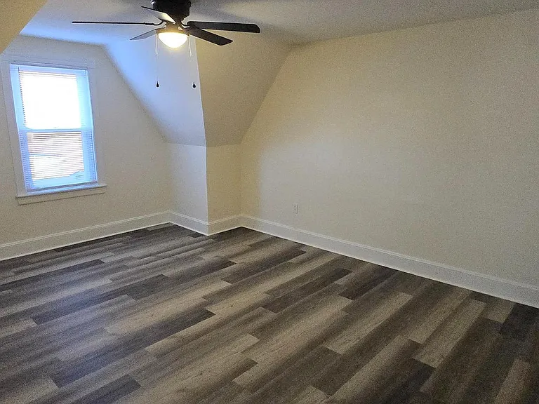 213 W Market St #3 — Photo 11