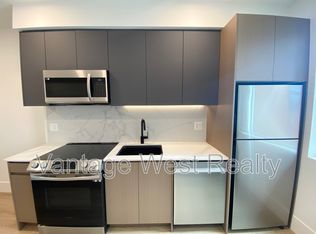 720 Klo Rd #520, Kelowna, BC V1Y 4X5