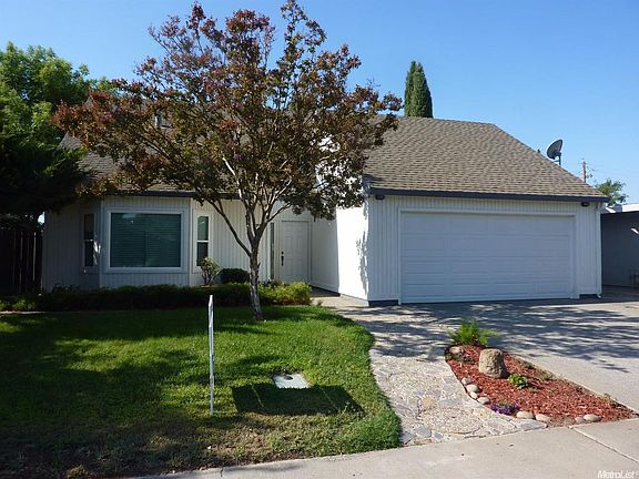 2nd image of 709 Del Oro St