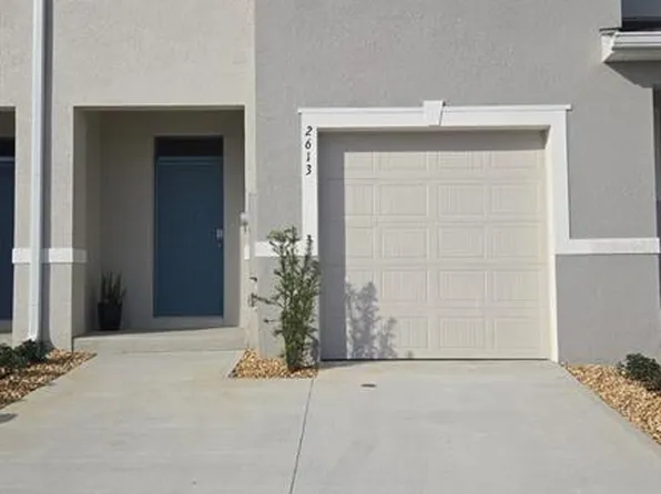 2613 Olympic Ct, Davenport, FL 33837