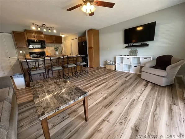 103 Southwood Shores Pl #2C, Lake Ozark, MO 65049