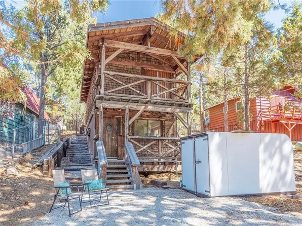 213 Riverside Ave, Sugarloaf, CA 92386