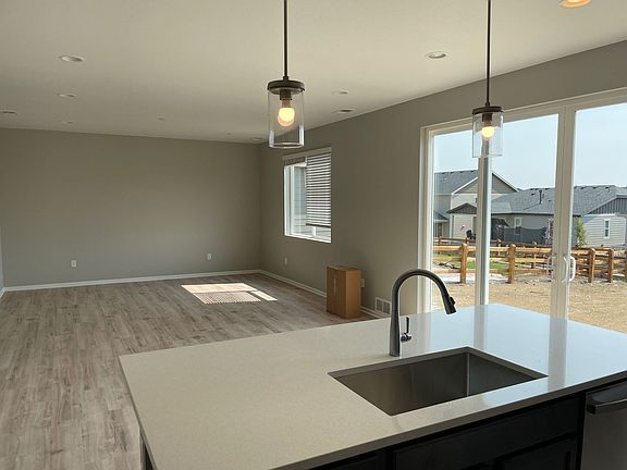 5th image of 1105 Blue Bell Rd