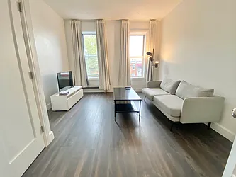 Rented by Papp Realty