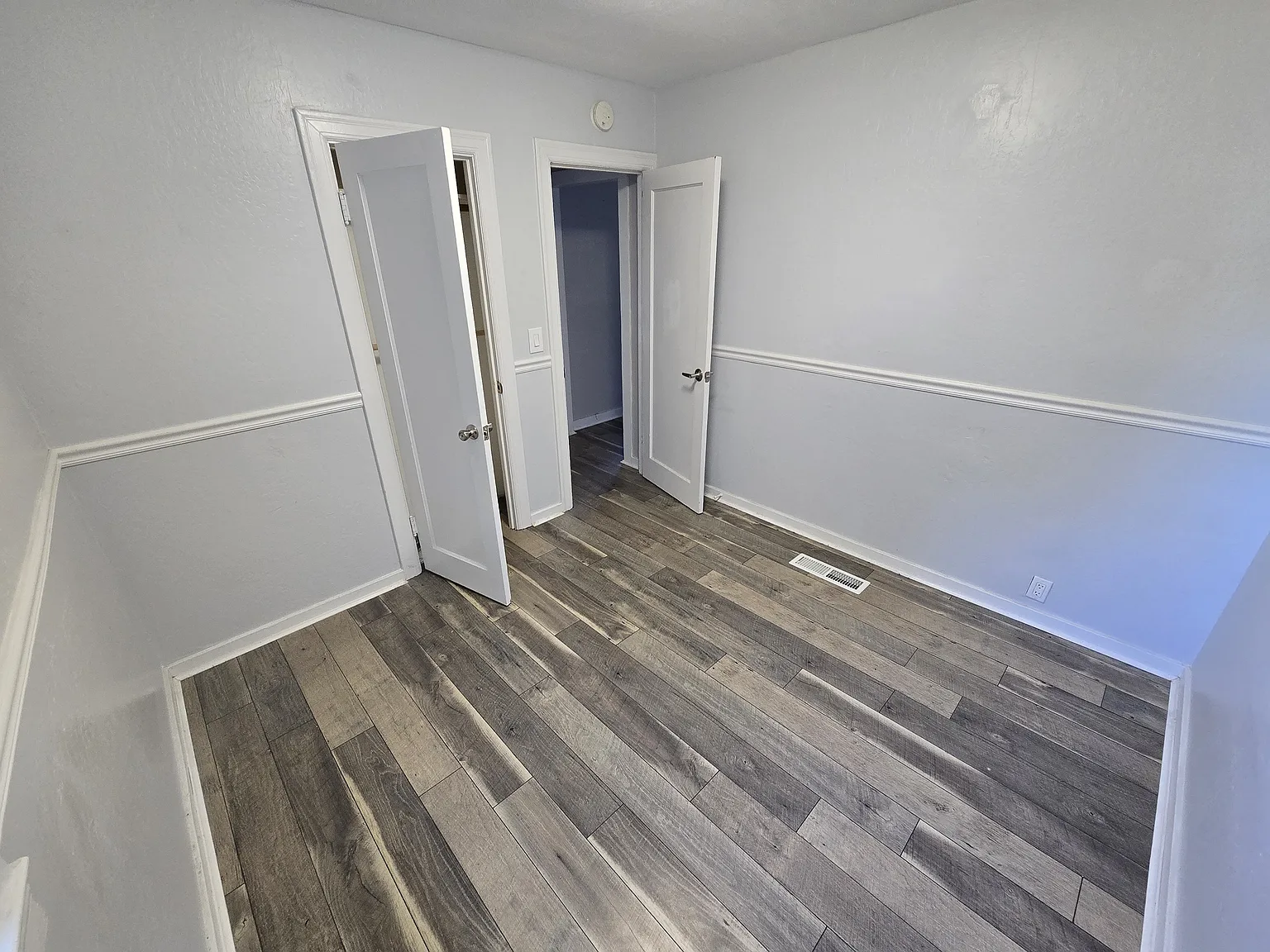 1 bed, $1,000 — Photo 3