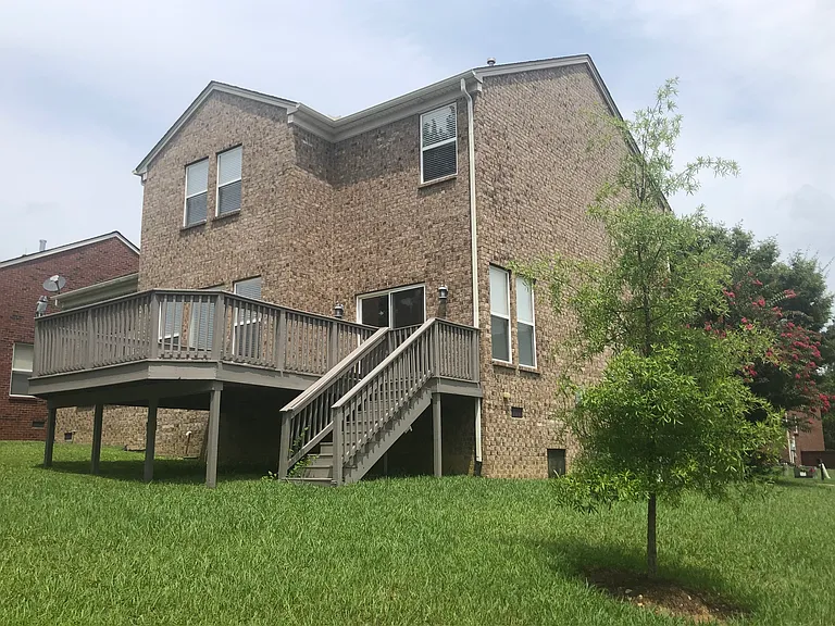 716 Arbor Springs Dr — Photo 25