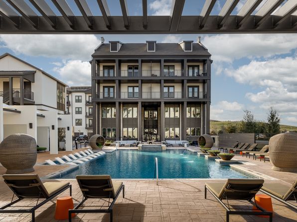4151 Viridian Village Dr #4