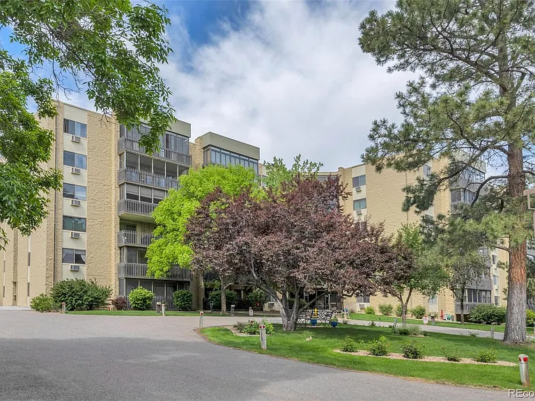 13601 E Marina Dr #304 — Photo 17