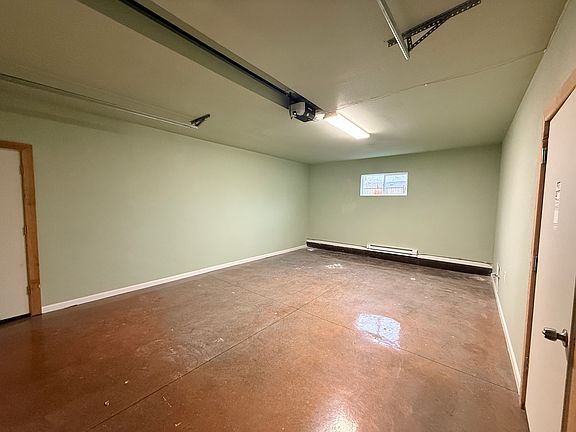 2nd image of 639 S Mesa Ave #2