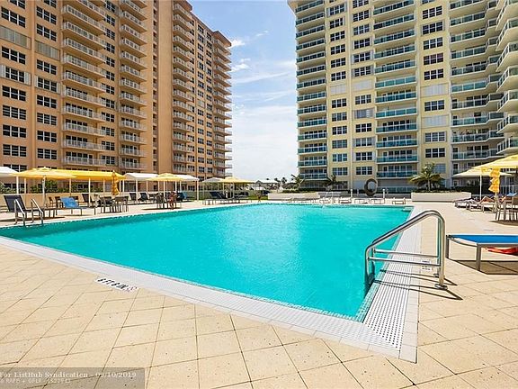 4th image of 3900 Galt Ocean Dr APT 909