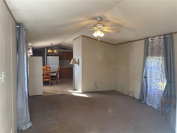 4th image of 2121 Nevada Dr