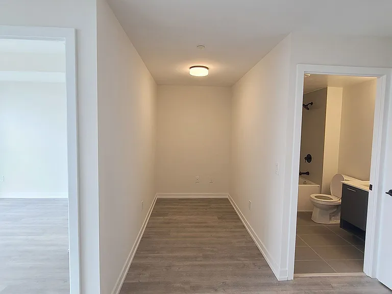 2300 Saint Clair Ave W #804 — Photo 7