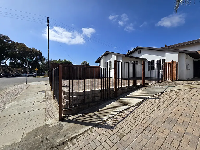 3810 Cottonwood St — Photo 4