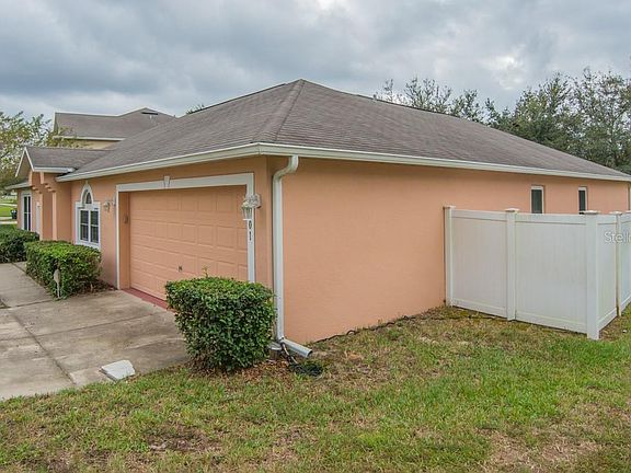 5th image of 1801 Forest Glen Dr