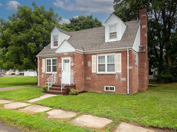 7 Mettler Street, Woodbridge, CT 06525