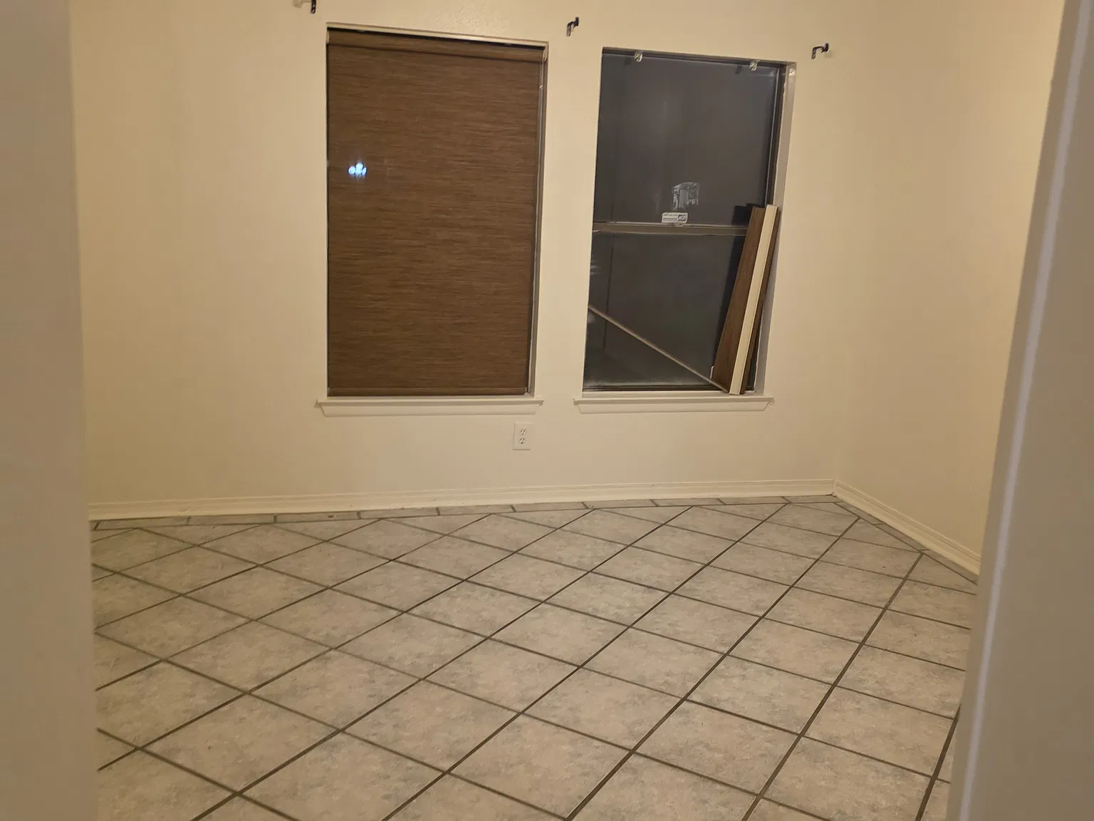 3 bed, 1900 sqft, $2,000 — Photo 2