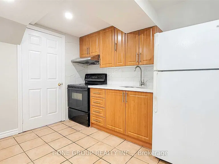 97 Briarscross Blvd #BASEMENT — Photo 4