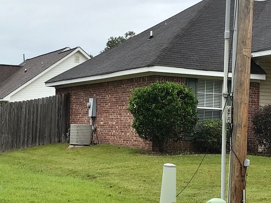2nd image of 407 Willow Bay Dr