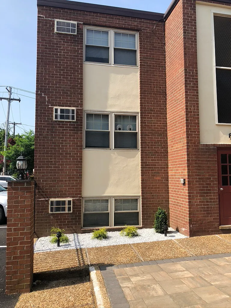 Trolley Square Apartments — Photo 4