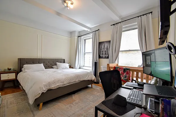 Rented by PMG Real Estate  | media 20