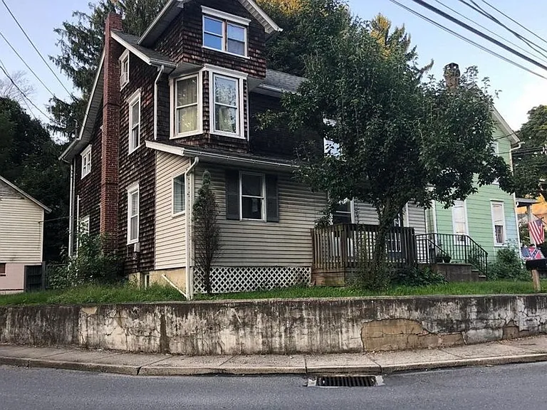 412 Chestnut Street — Photo 1