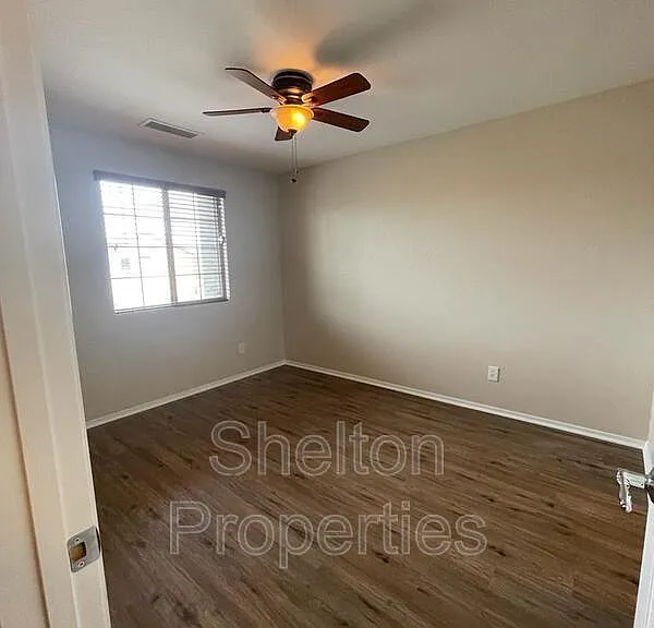 20384 N 261st Dr — Photo 14