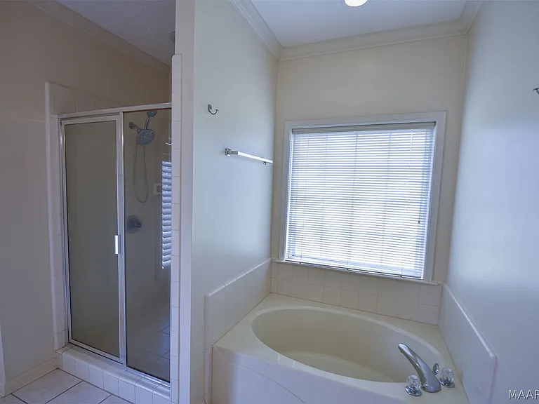 1691 Rambling Brook Ln — Photo 37