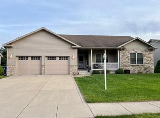 256 Lake Park Rd, Burns Harbor, IN 46304