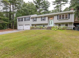 118 Scobie Pond Rd, Derry, NH 03038