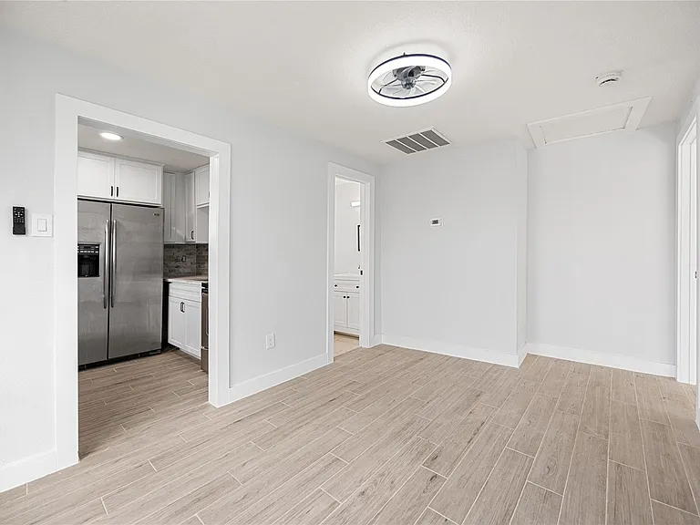 3229 Holman St #4 — Photo 9