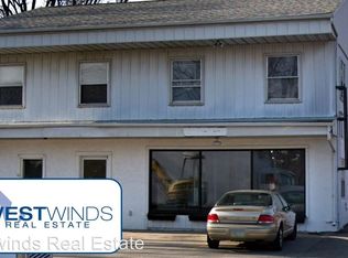 527 S Riverside Dr #1, Iowa City, IA 52246
