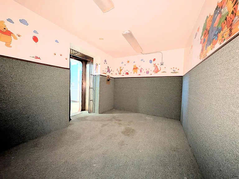 1071 E Main St #1 — Photo 22