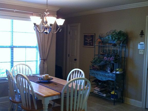 5th image of 304 Lahasky Dr