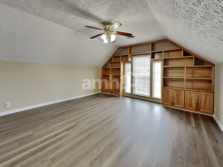 7269 Autumn Crossing Way — Photo 20